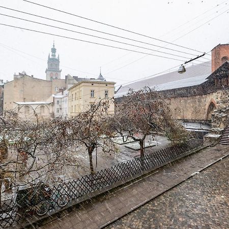 3 Room Apartments , Rohatyntsyv Street Lviv Exterior photo